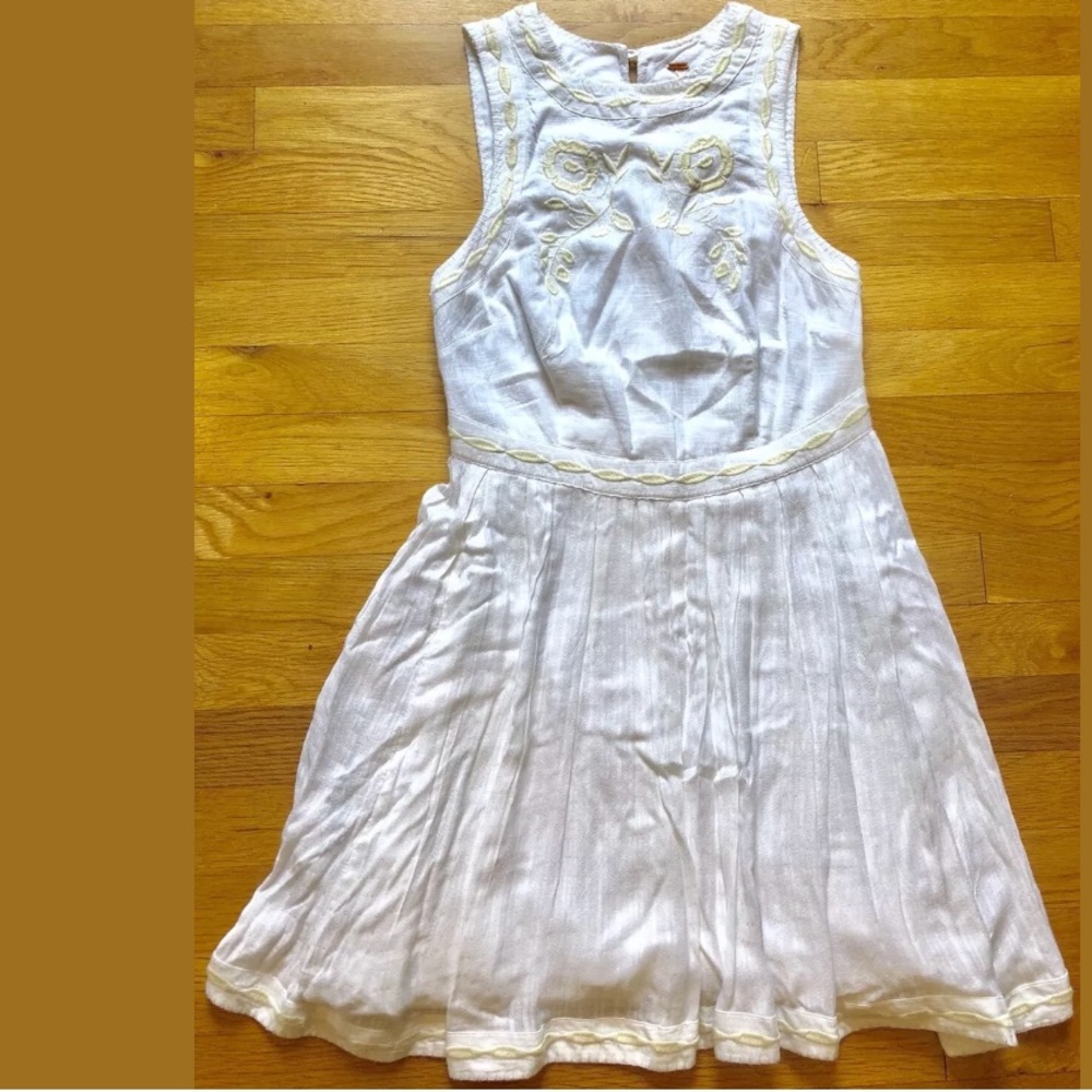 Free people bird embroidered dress NWOT SZ 2 - Picture 3 of 8